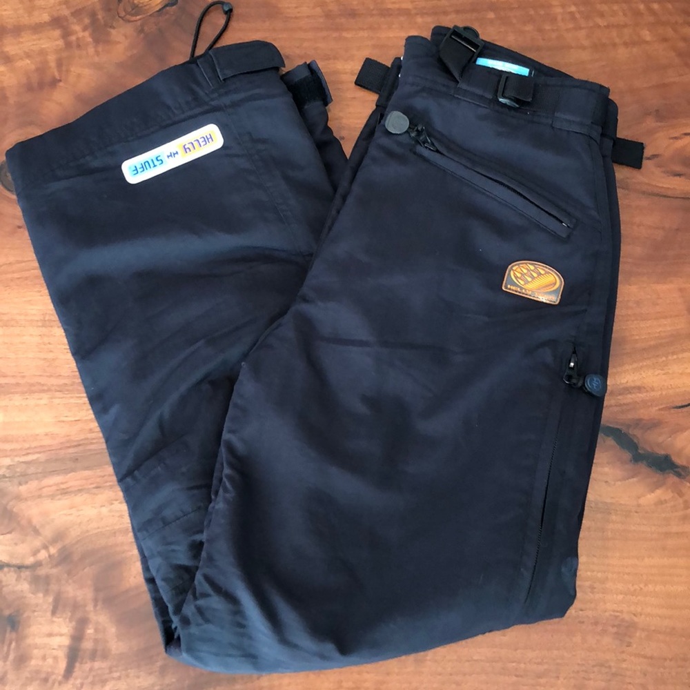 Helly Hansen womens size S snowboard pant Black